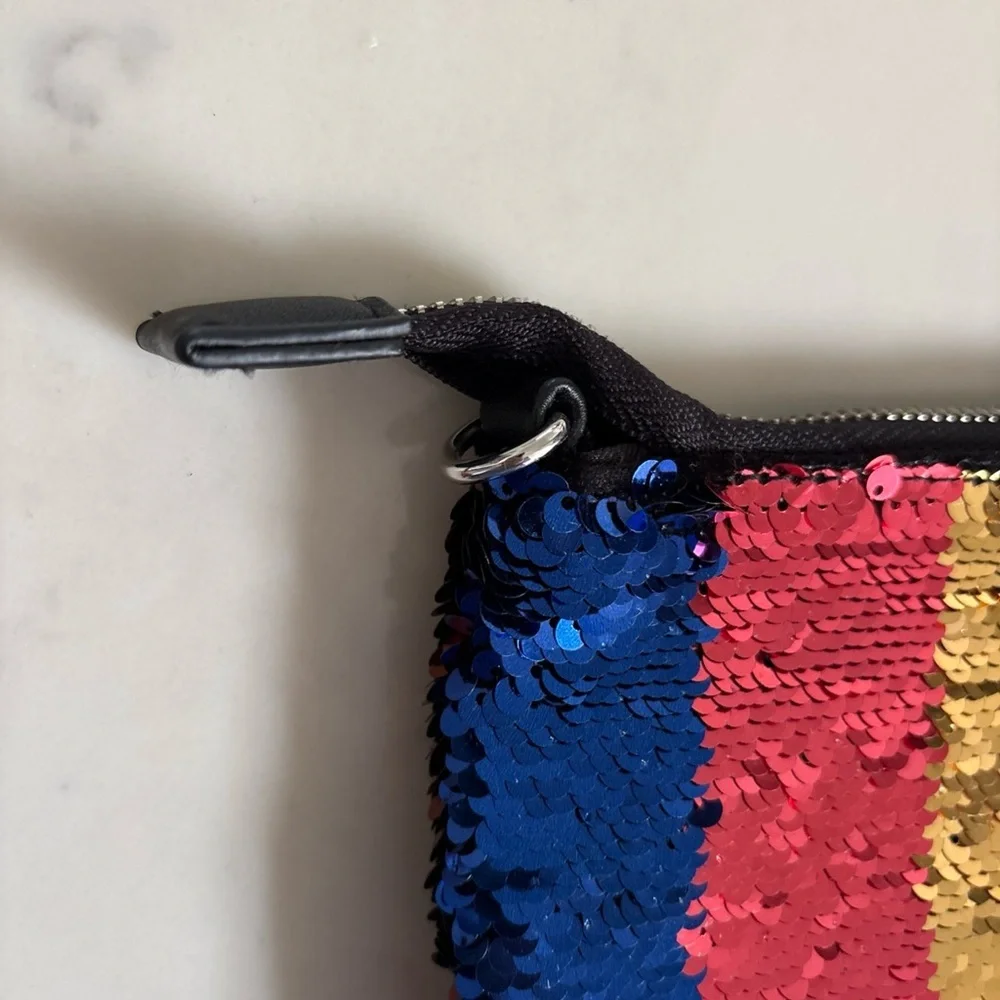 Chelsea28 sequin clutch